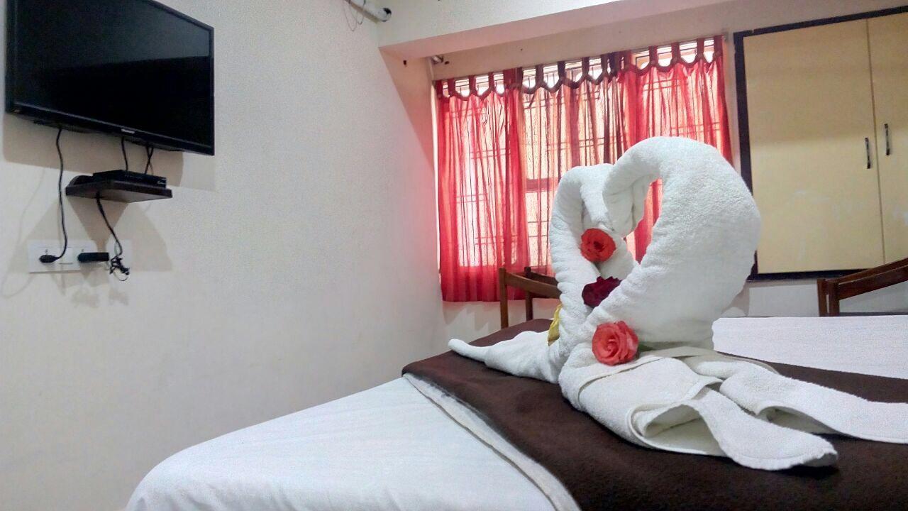 Hotel Nithin Krishna Tirupati Ngoại thất bức ảnh