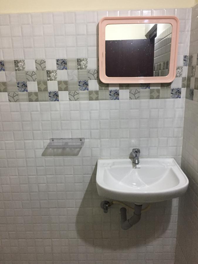Hotel Nithin Krishna Tirupati Ngoại thất bức ảnh