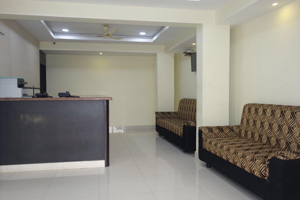 Hotel Nithin Krishna Tirupati Ngoại thất bức ảnh