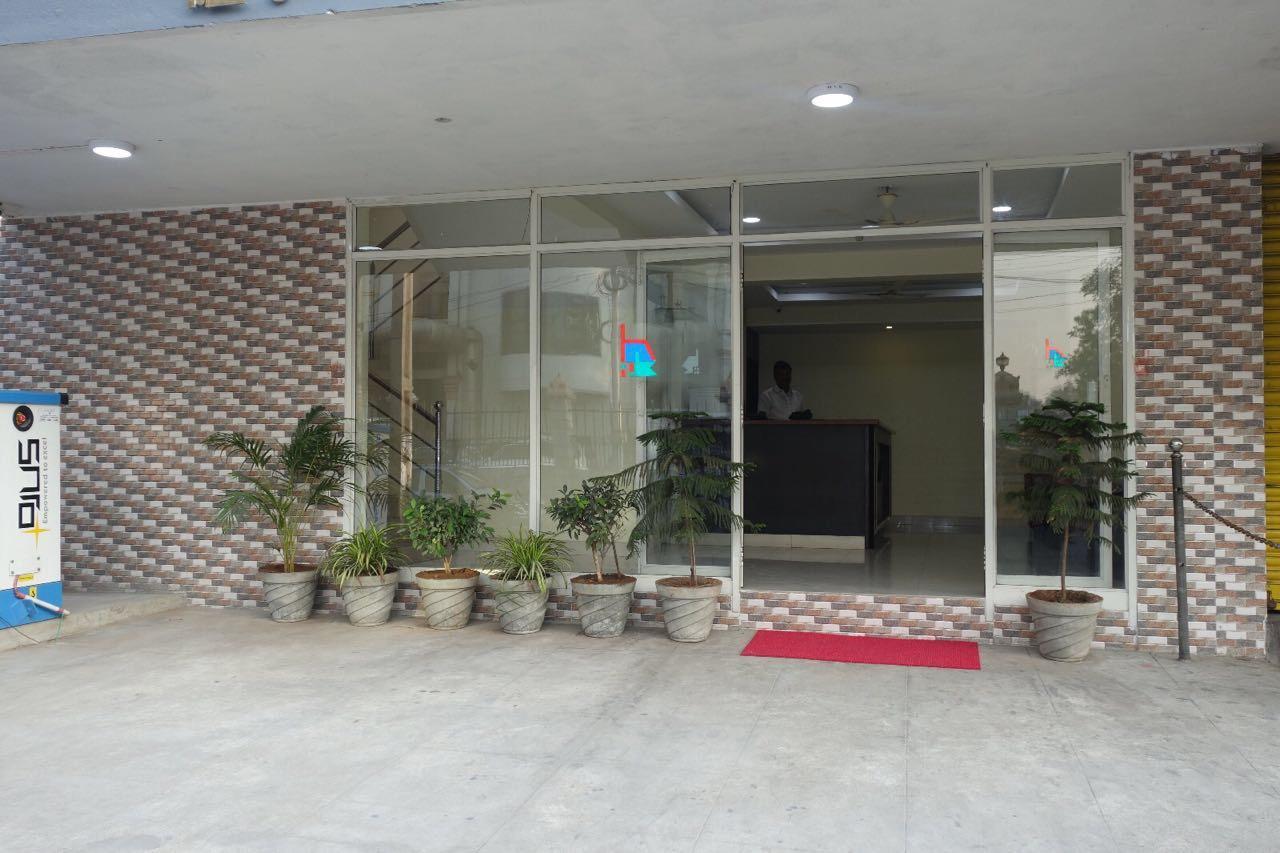 Hotel Nithin Krishna Tirupati Ngoại thất bức ảnh