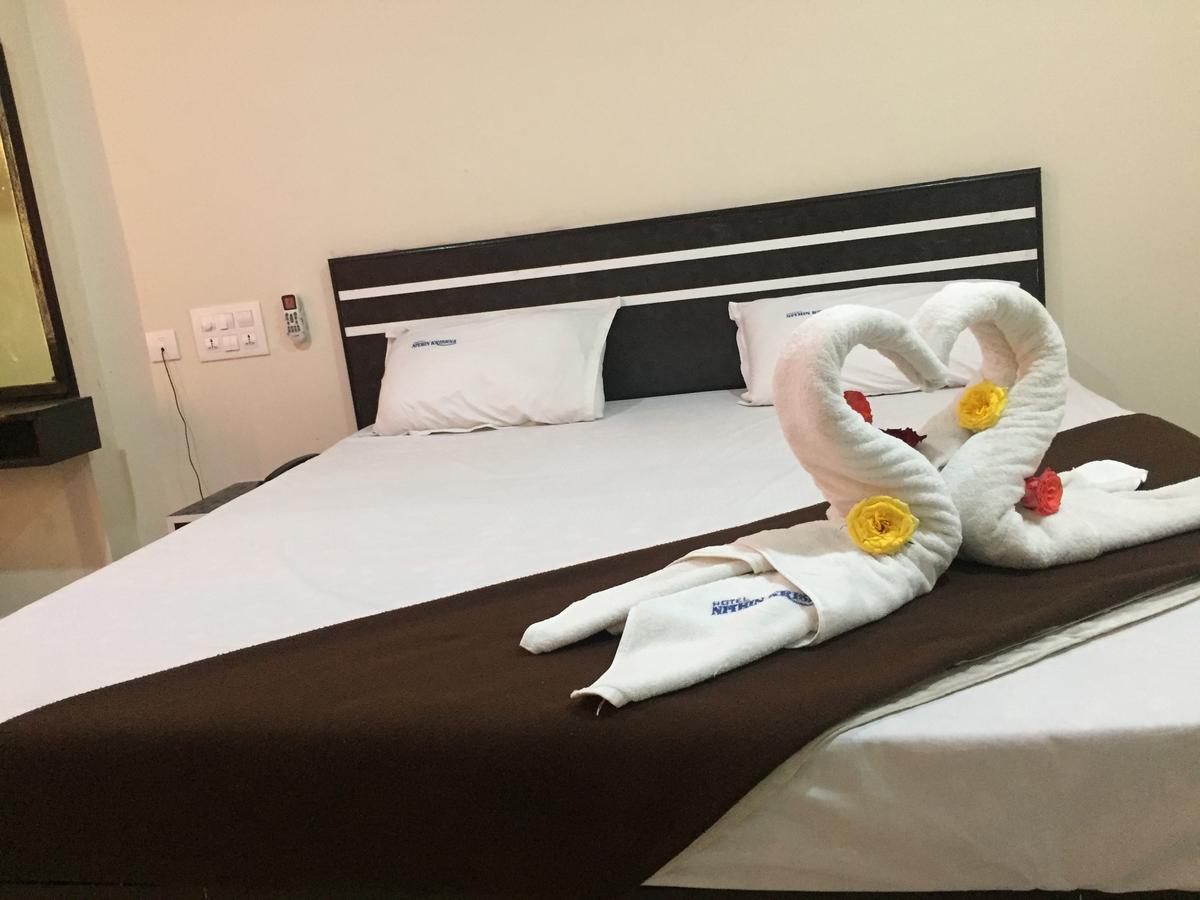 Hotel Nithin Krishna Tirupati Ngoại thất bức ảnh