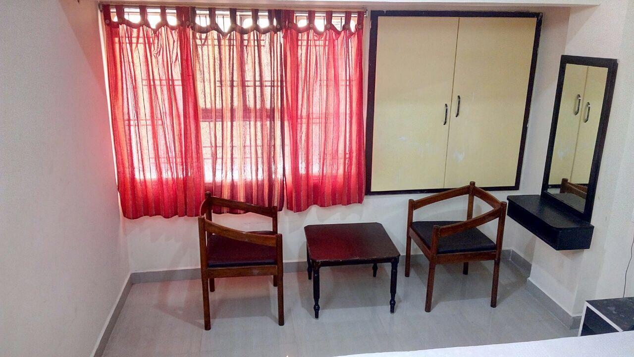 Hotel Nithin Krishna Tirupati Ngoại thất bức ảnh